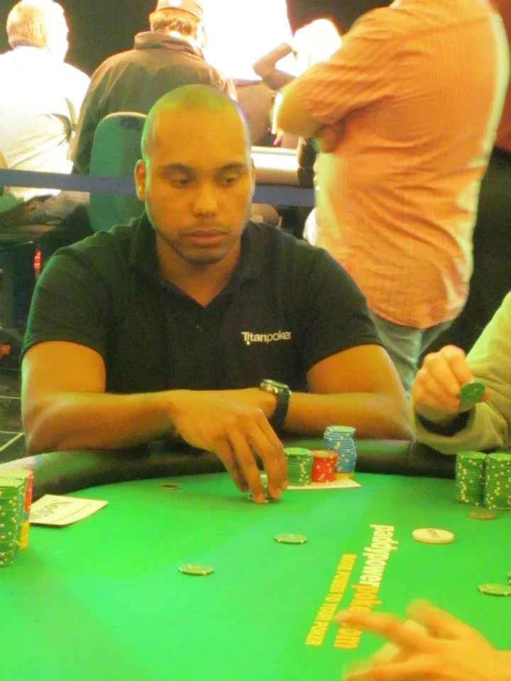 Robin van den Heuvel playing at a live poker tournament table